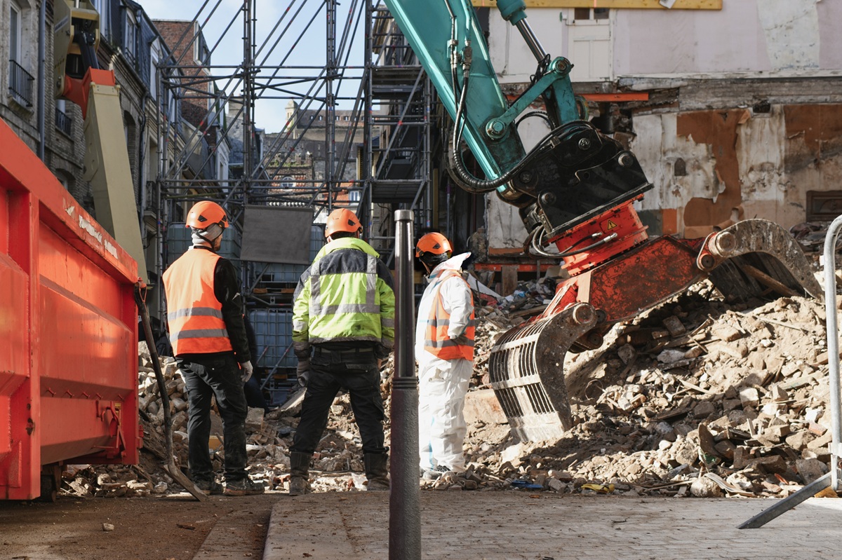 Schrottverwertung Augsburg, Containerdienst Dillingen, Altmetall Aichach, Schrottabholung Fürstenfeldbruck, Metallrecycling Bayern, Schrottcontainer Augsburg, Altmetallentsorgung Dillingen, Containeranlieferung Aichach, Schrottplatz Fürstenfeldbruck, Recyclingdienst Augsburg